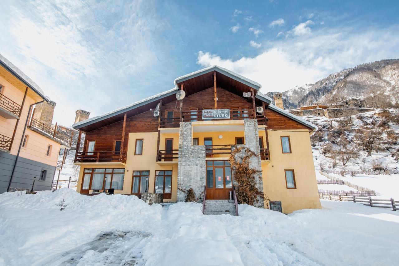 Hotel Lileo Местия Екстериор снимка